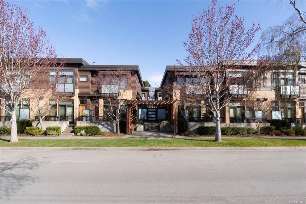 Third View of 1020 Richardson St, Terra Verde, Victoria, BC, V8V 3C5