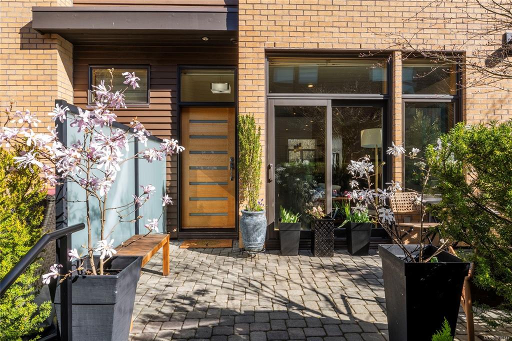 Fifth View of 1020 Richardson St, Terra Verde, Victoria, BC, V8V 3C5