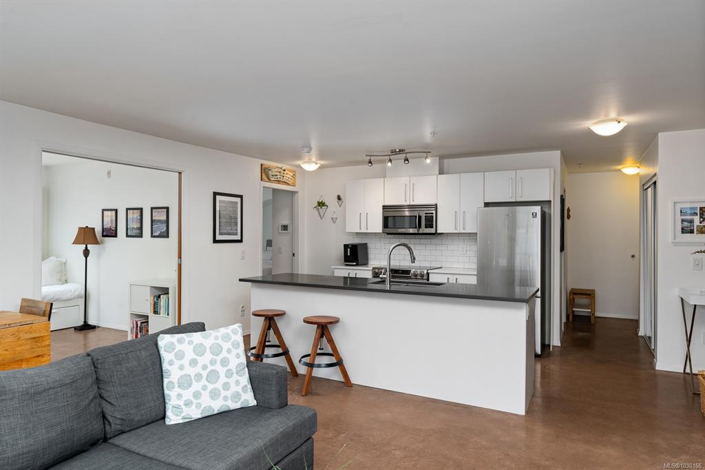 Third View of 932 Johnson St, The Urban, Victoria, BC, V8V 3N4