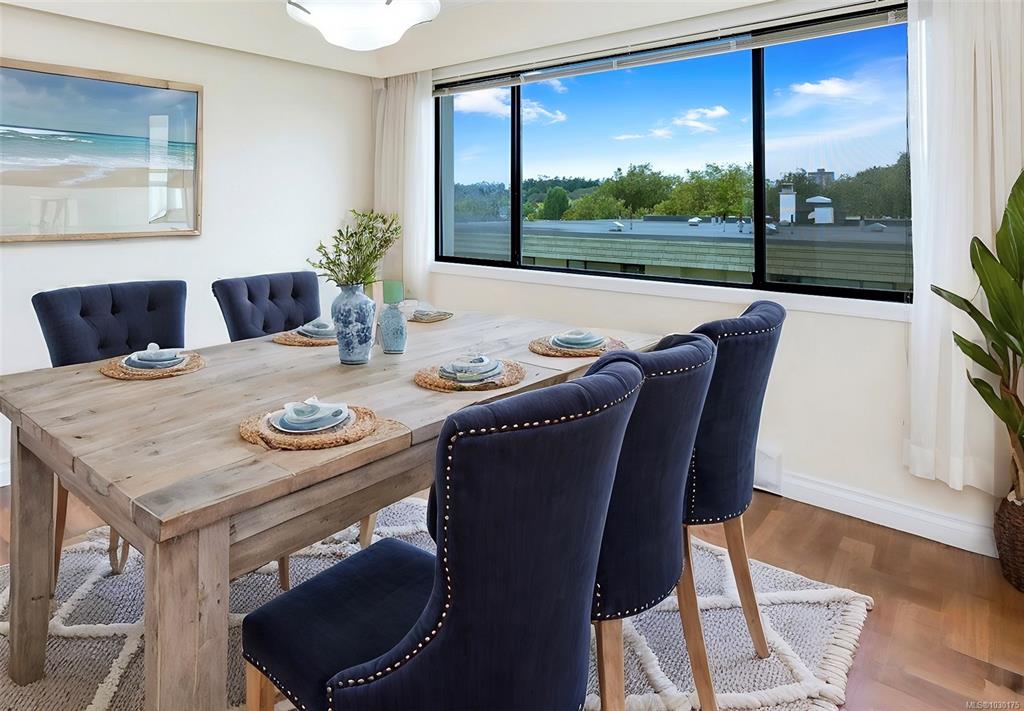 Fourth View of 420 Linden Ave, Victoria, BC, V8V 4G3