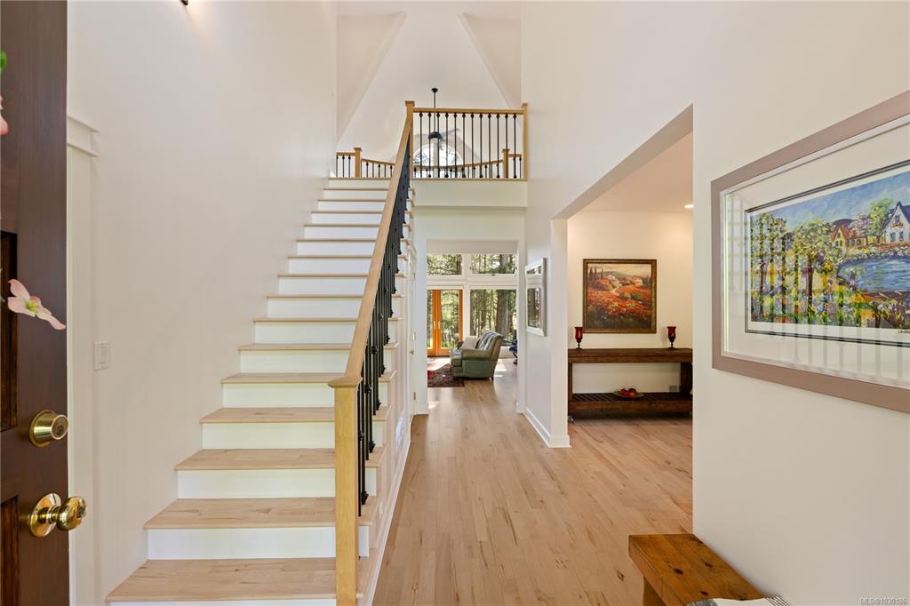 Fifth View of 1228 Garden Gate Dr, Central Saanich, BC, V8M 2H6