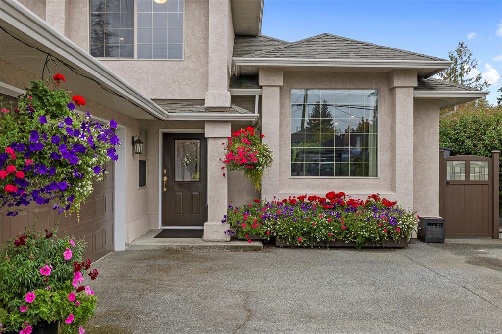 Third View of 779 Mulholland Dr, Parksville, BC, V9P 2K4