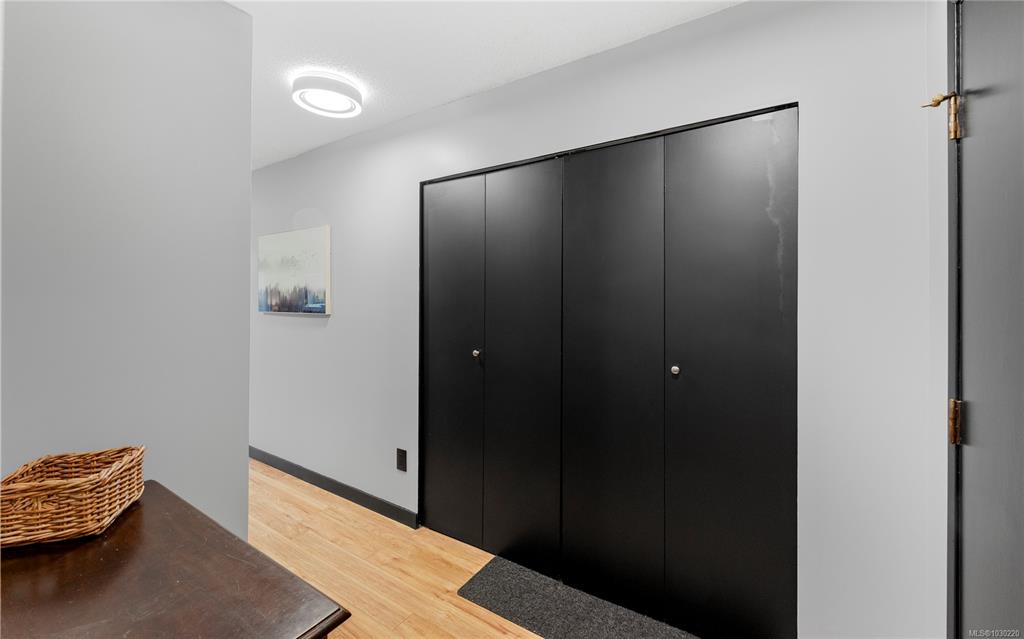 Fourth View of 1241 Fairfield Rd, WORTHINGTON COURT, Victoria, BC, V8V 3B3