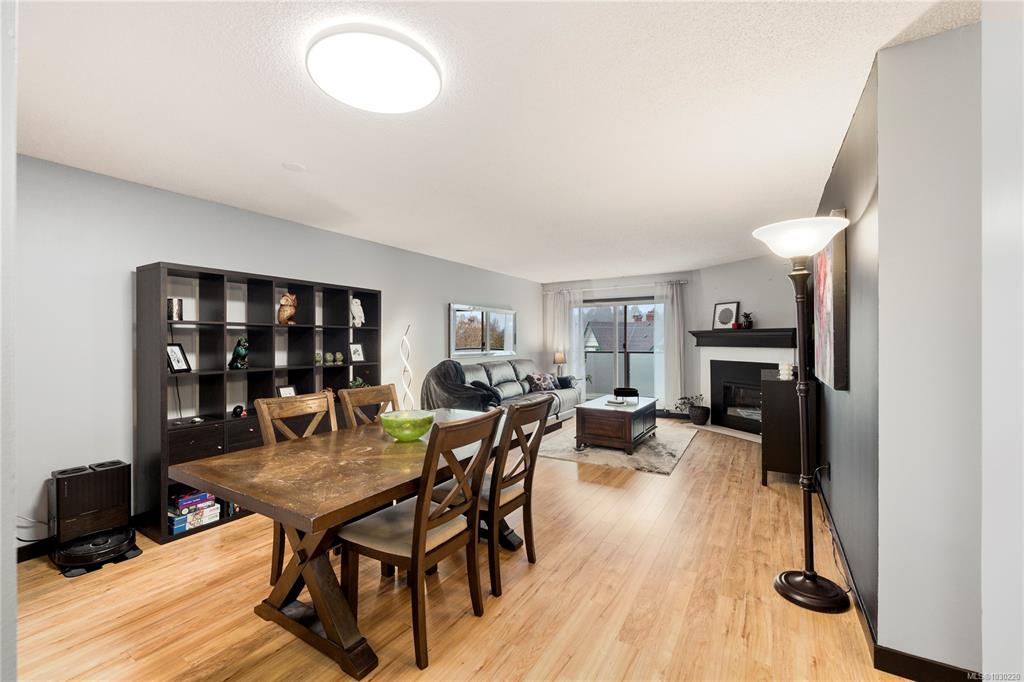 Fifth View of 1241 Fairfield Rd, WORTHINGTON COURT, Victoria, BC, V8V 3B3