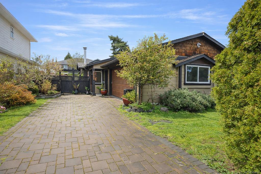 Second View of 9960 Swiftsure Pl, Sidney, BC, V8L 4E4