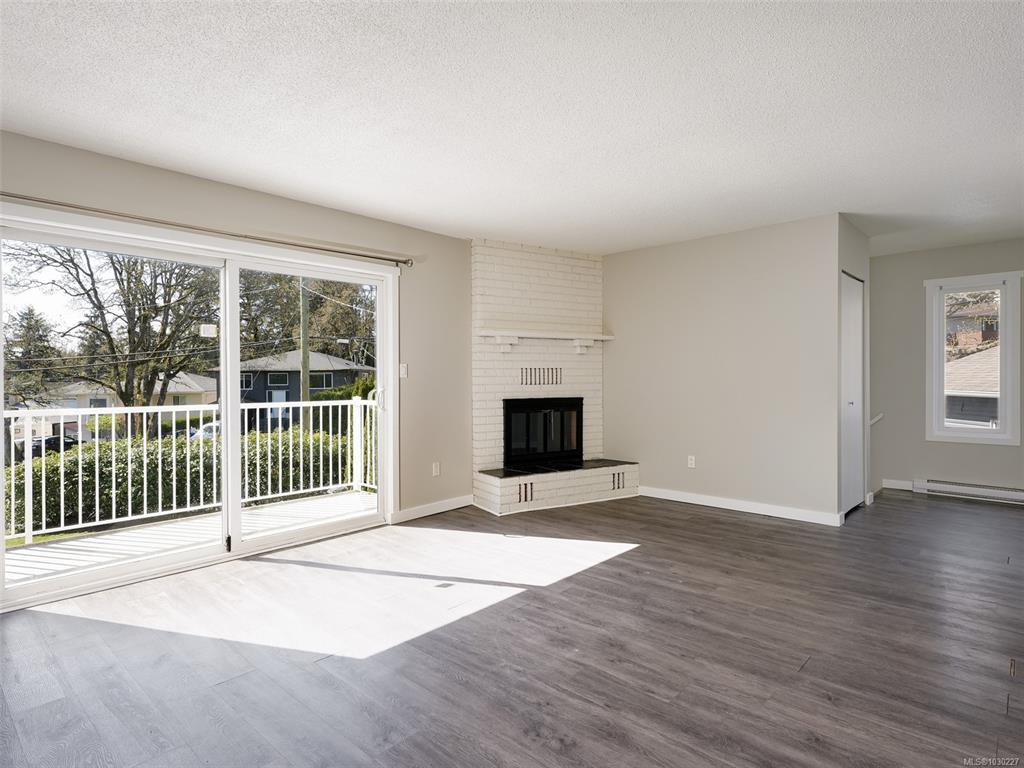 Fifth View of 1040 Chesterfield Rd, Saanich, BC, V8Z 2T8