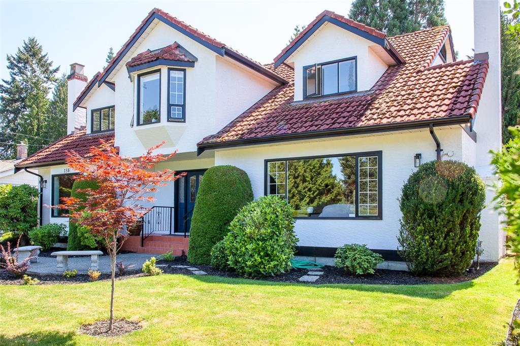 Fourth View of 158 Crescent Rd E, Qualicum Beach, BC, V9K 1L6
