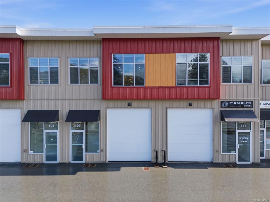 MLS® listing #30899456 for sale located at 2785 Leigh Rd