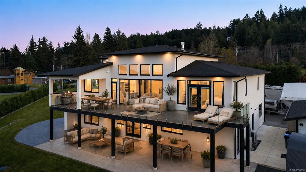 755 Butterfield Rd, 1030256, BC,