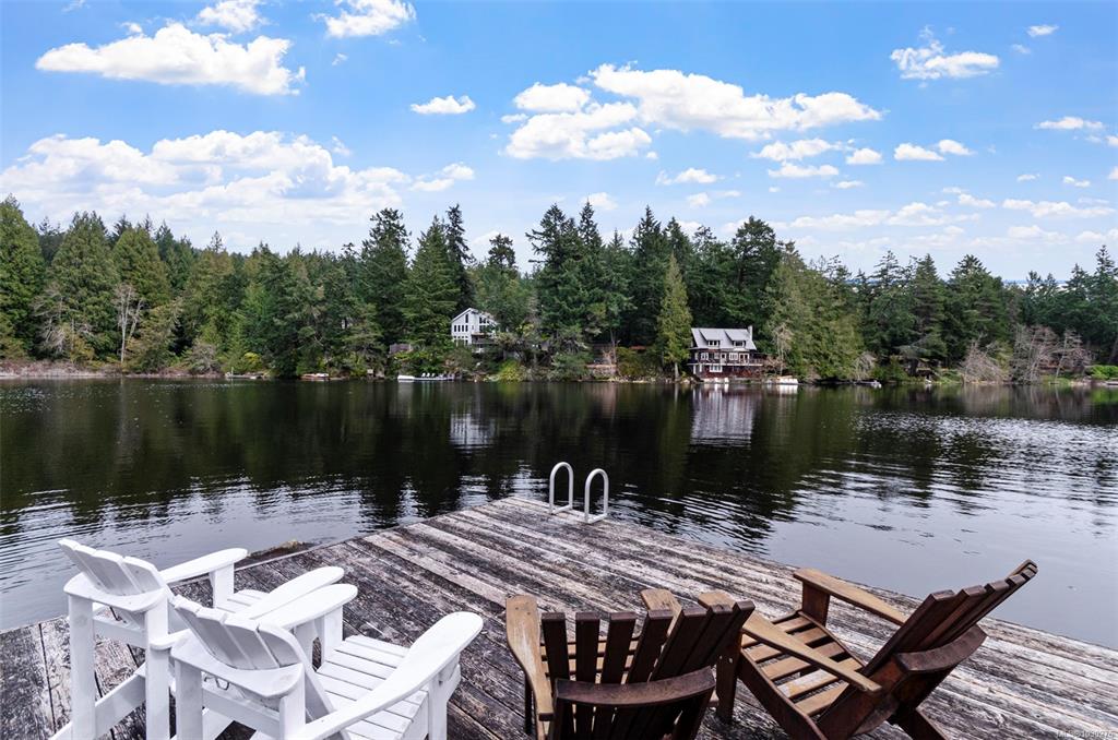 Second View of 5230 Munn Rd, Highlands, BC, V9E 1G8