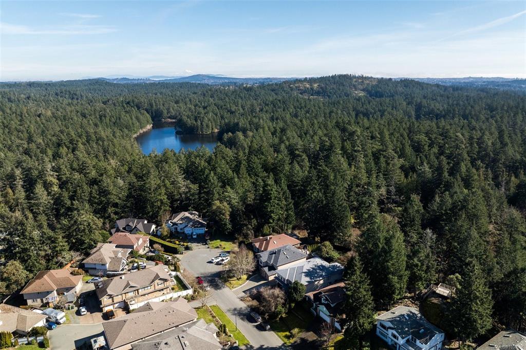 2035 Gourman Pl, 1030286, BC,