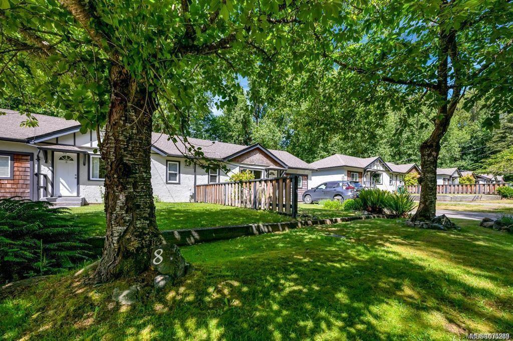 MLS® listing #30903484 for sale located at 8033 Greendale Rd