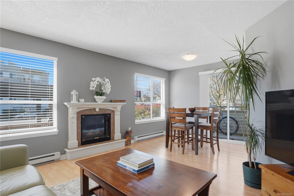 Second View of 1055 Hillside Ave, Victoria, BC, V8T 2A4