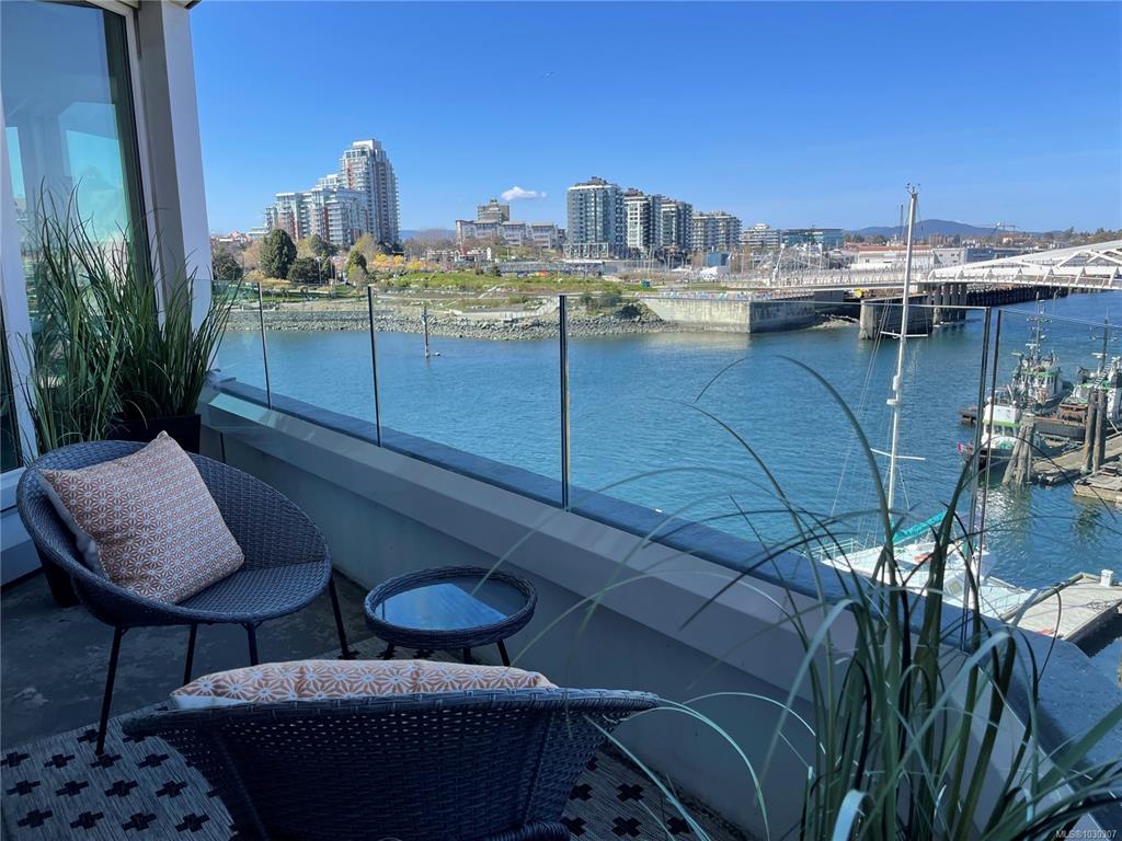 Third View of 1234 Wharf St, Victoria Regent, Victoria, BC, V8W 3H9