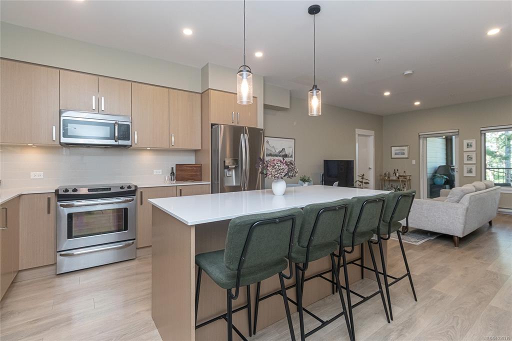 290 Wilfert Rd, 1030319, BC,