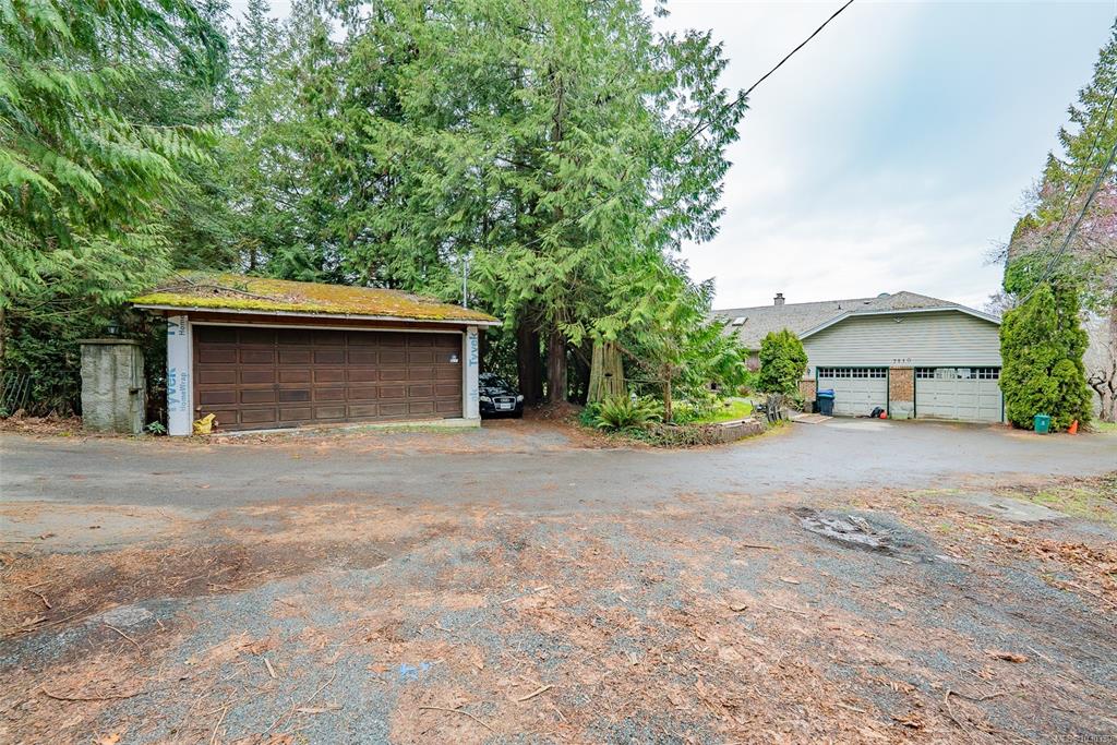 Third View of 7810 Aats Rd, Lantzville, BC, V0R 2H0