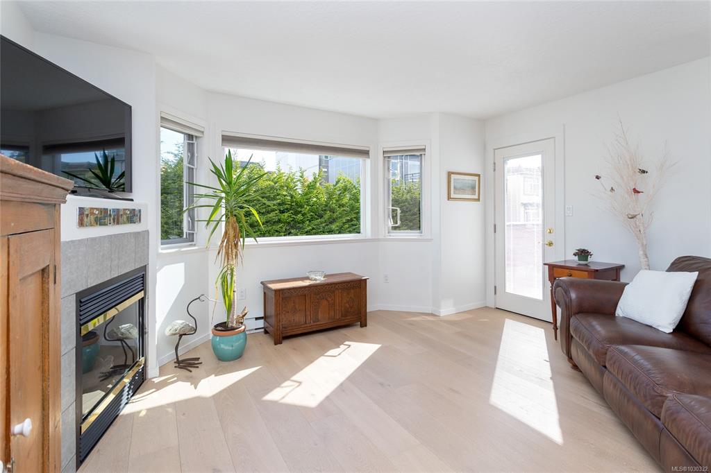 Fourth View of 9725 Fourth St, Sidney, BC, V8L 2Y8