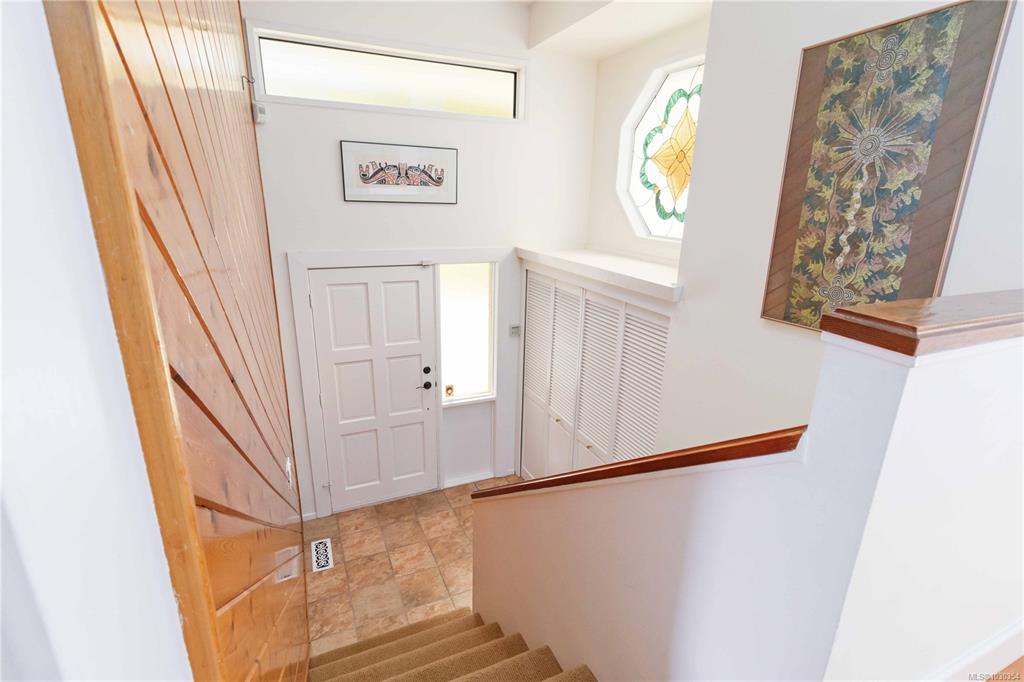 Fifth View of 817 Aros Rd, SATELITTE PARK, Cobble Hill, BC, V8H 0A1