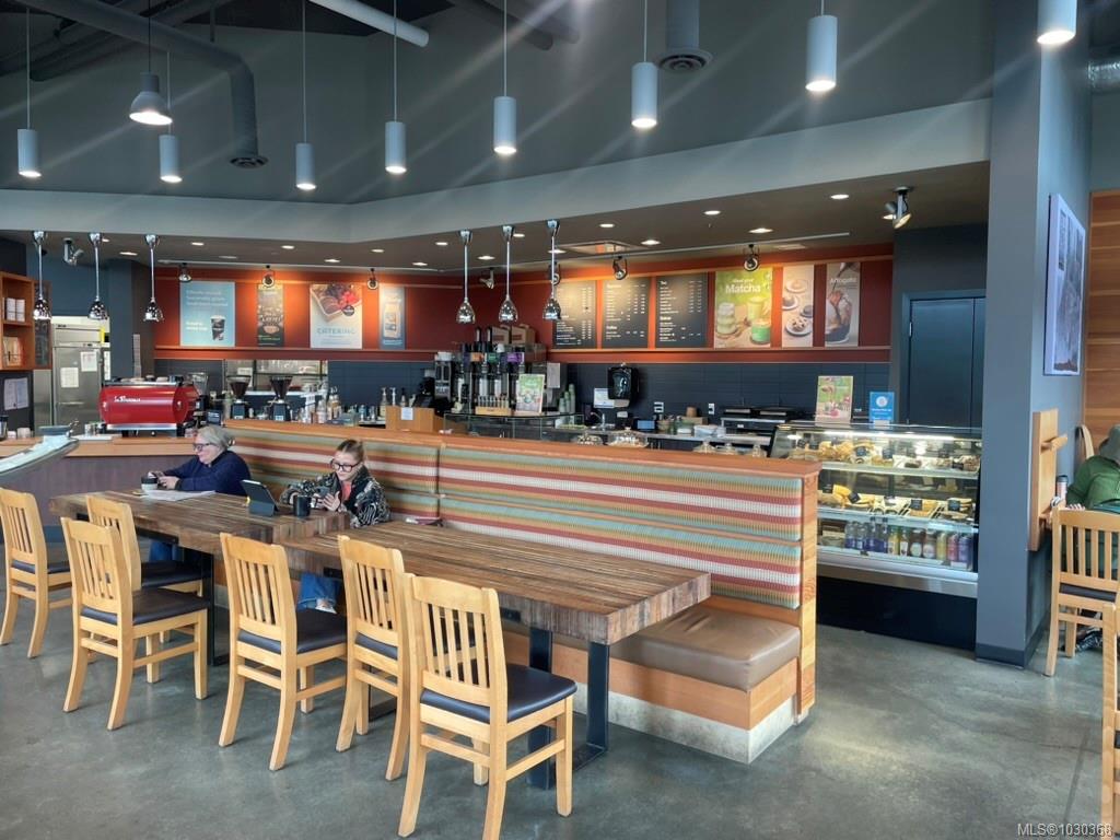 MLS® listing #30907776 for sale located at 1971 Oak Bay Ave