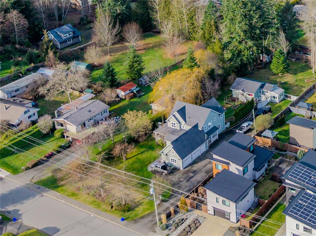 Third View of 288 Twillingate Rd, Campbell River, BC, V9W 1V2