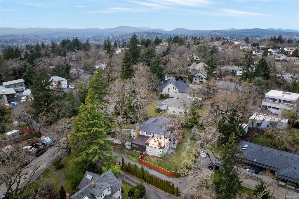 3511 Salsbury Way, 1030385, BC,