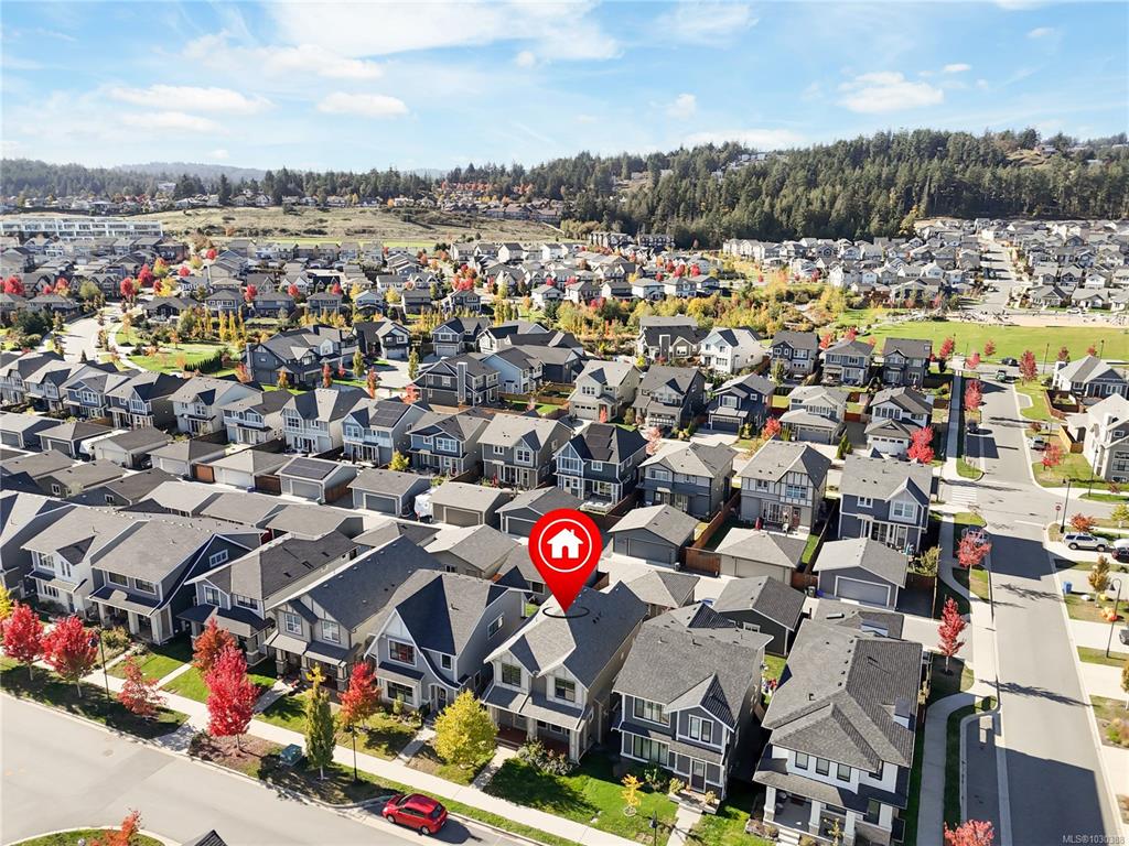 Fifth View of 3380 Curlew St, Colwood, BC, V9C 0P3