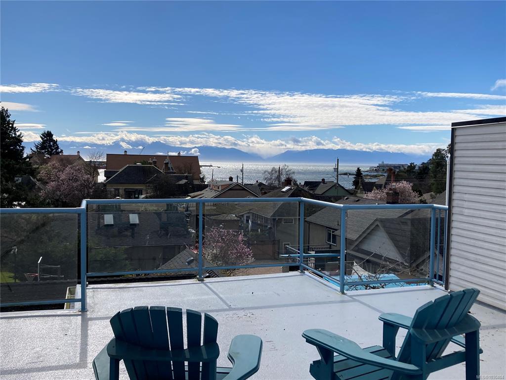 Second View of 333 Robert St, Victoria, BC, V9A 3L3