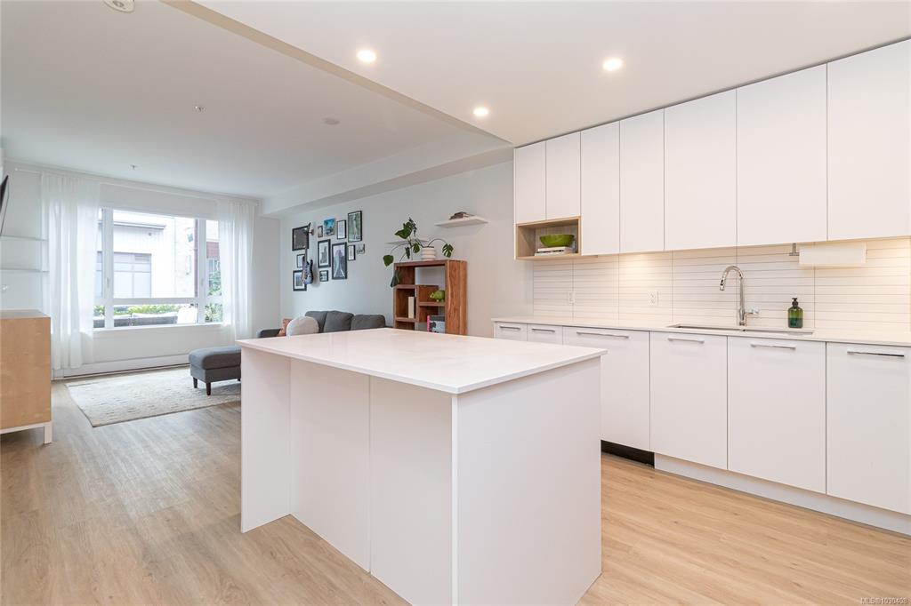 Third View of 940 Reunion Ave, Belmont Residences East, Langford, BC, V9B 0W6