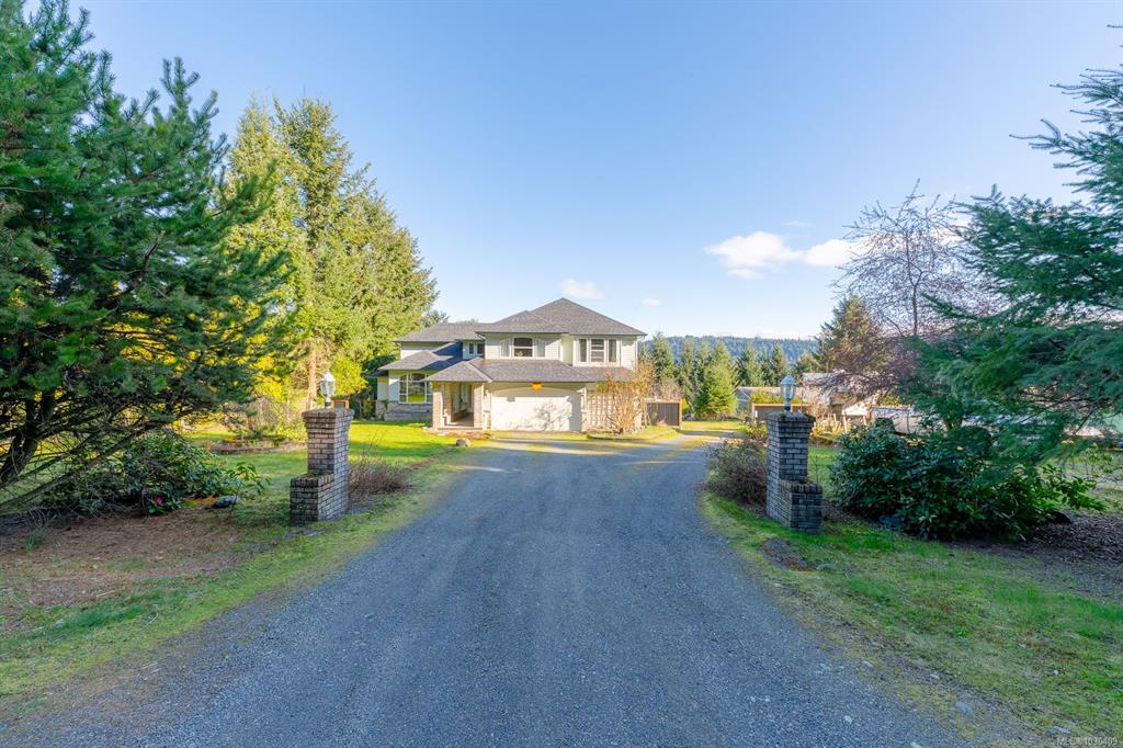 Second View of 5145 Grouhel Rd, Ladysmith, BC, V9G 1J4