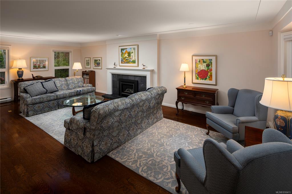 Fourth View of 546 St Charles St, Victoria, BC, V8S 3N7