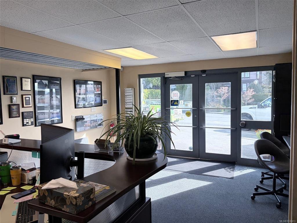 Fourth View of 210 Mary St, Victoria, BC, V9A 3V9