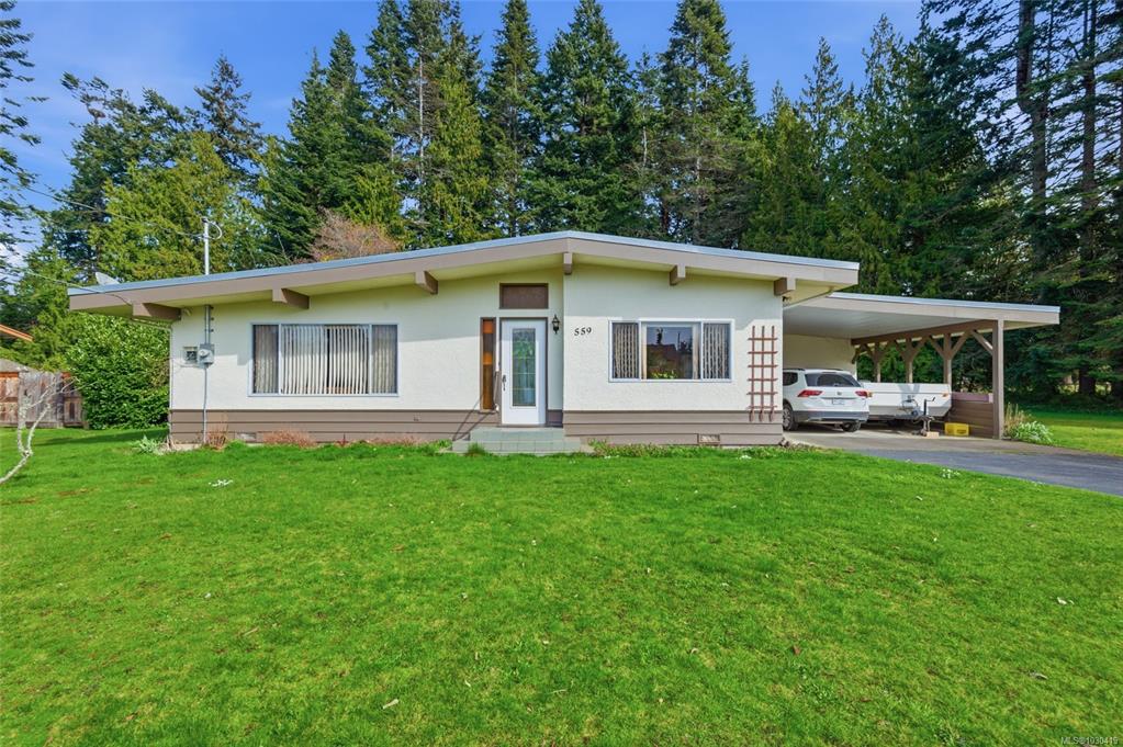 Second View of 559 Johnstone Rd, Parksville, BC, V9P 2A5