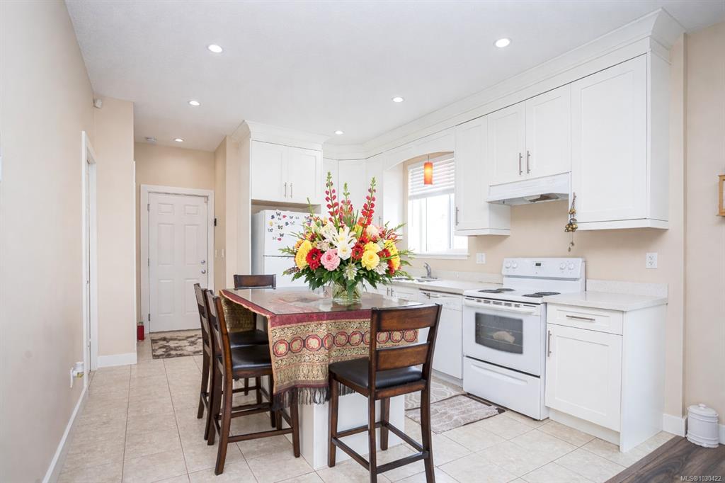 Third View of 144 Victoria Rd, Nanaimo, BC, V9R 4P5