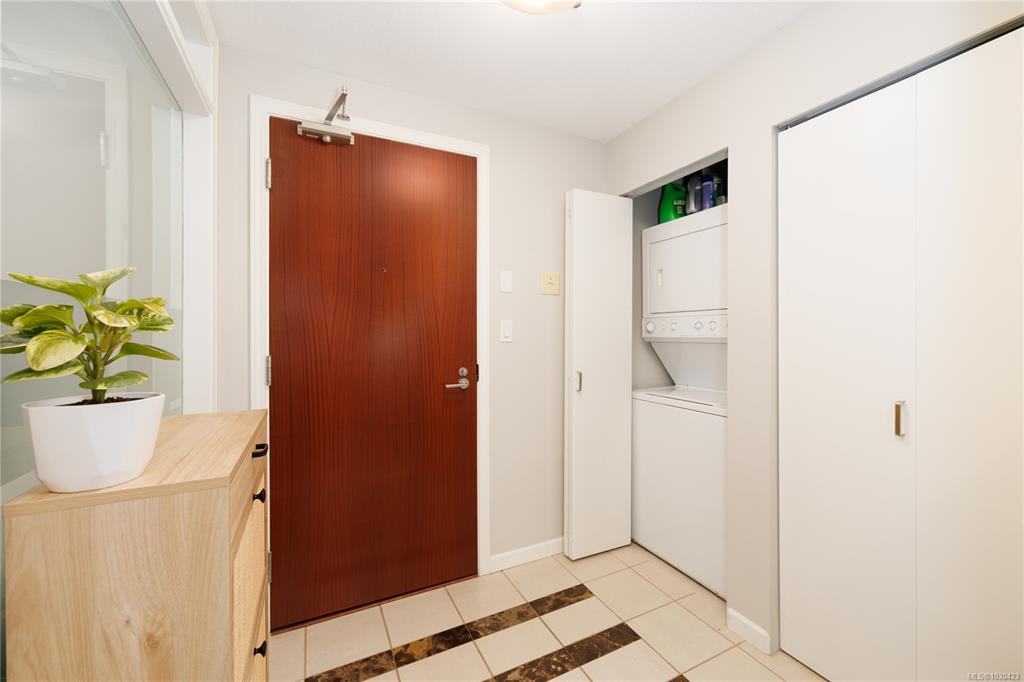 Third View of 160 Wilson St, Parc Residences, Victoria, BC, V9Z 3P9