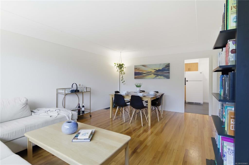 Fifth View of 971 973 Lovat Ave, Saanich, BC, V8X 1V4