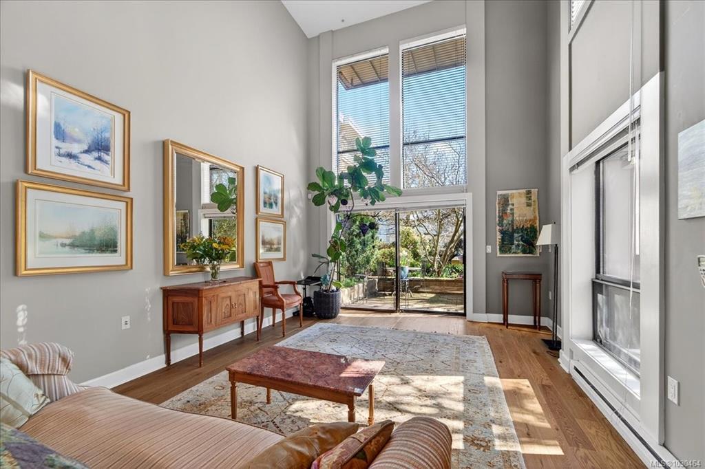 880 Short St, 1030464, BC,