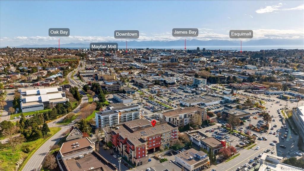 Fifth View of 880 Short St, Saanich, BC, V8X 2V5