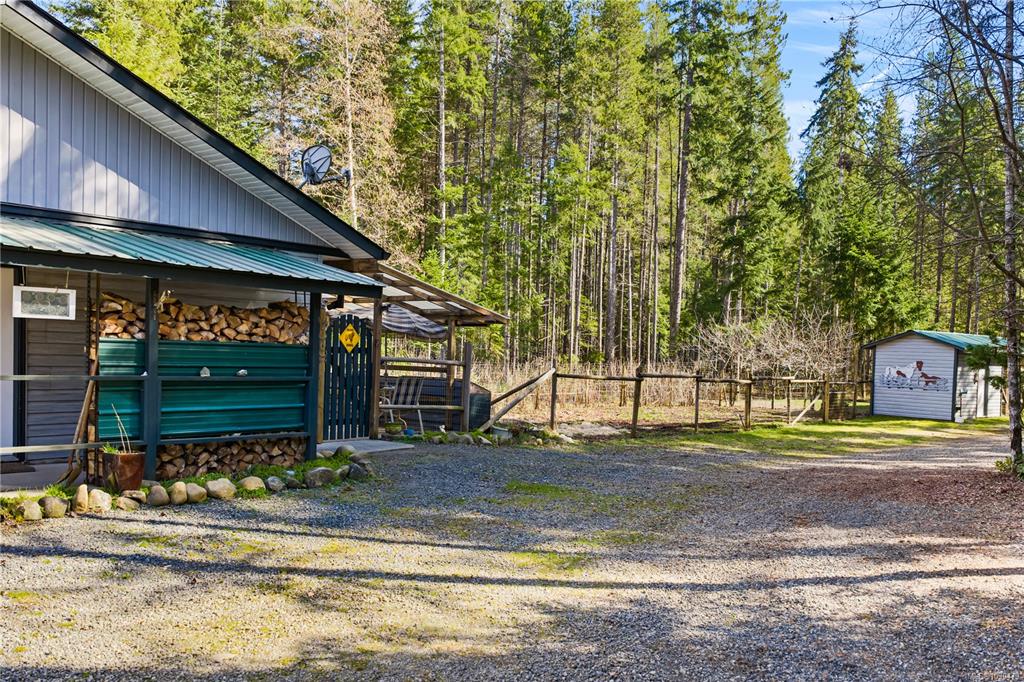 Fourth View of 3917 Islak Rd, Black Creek, BC, V9J 1Y9