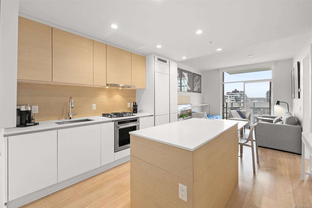 Third View of 60 Saghalie Rd, THE ENCORE @ 20 ACRE BAYVIEW PLACE, Victoria, BC, V9A 0H1