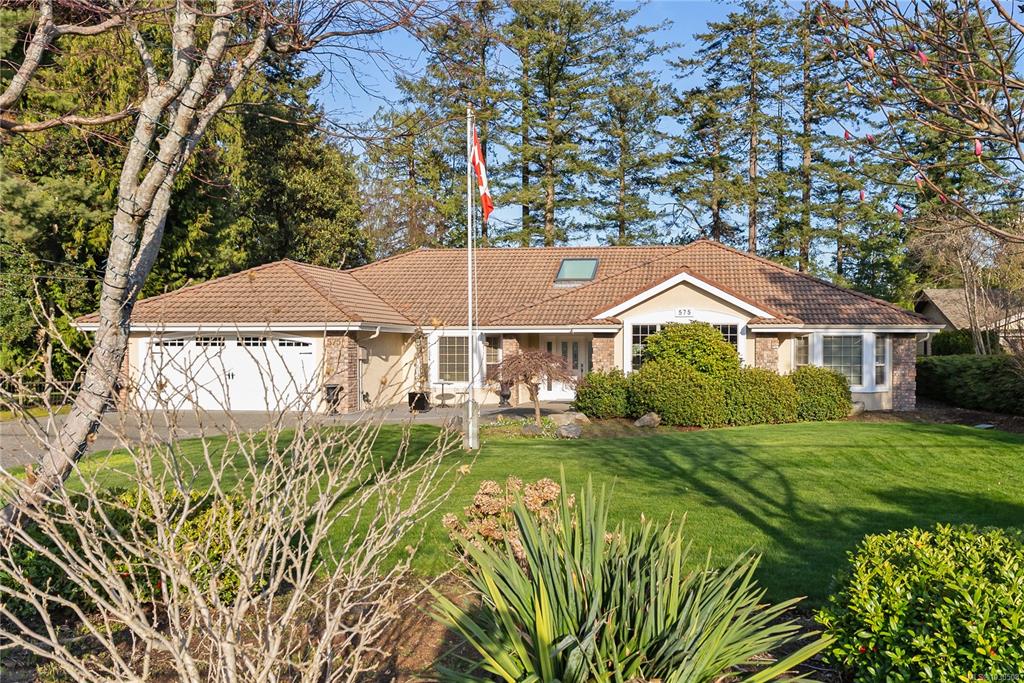 Second View of 575 Johnstone Rd, Parksville, BC, V9P 2A5