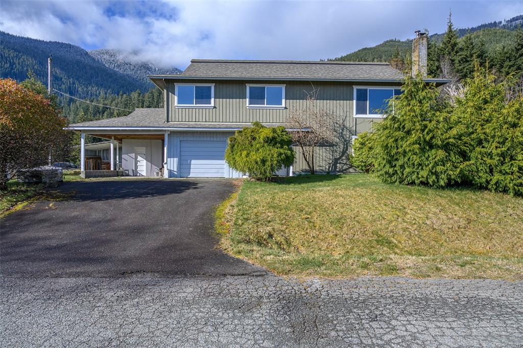 Third View of 130 Seaview St, Sayward, BC, V0P 1R0