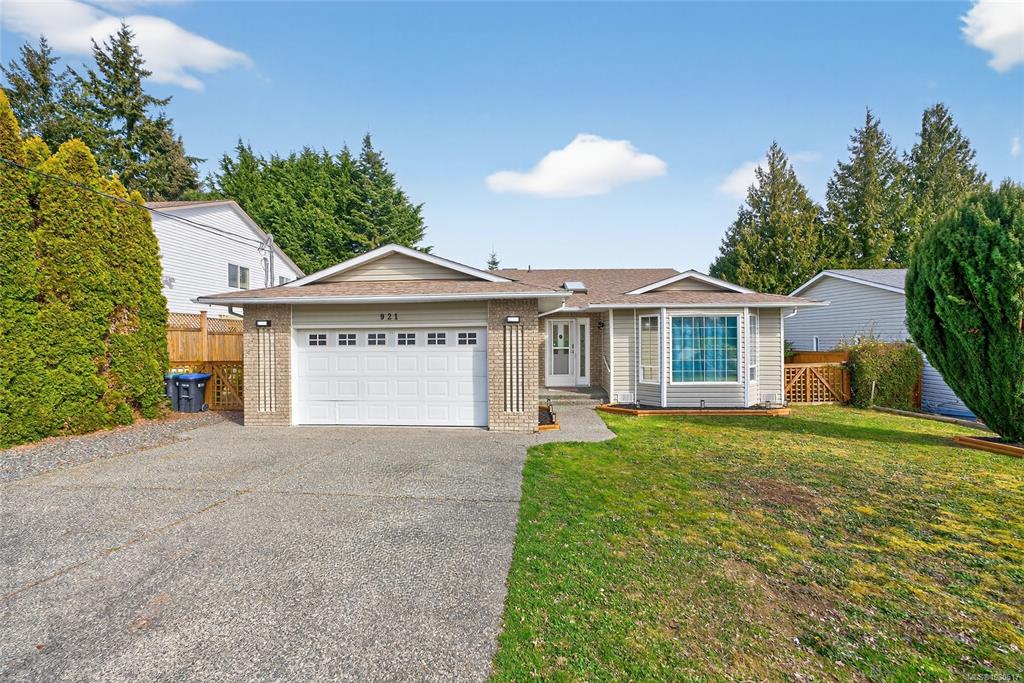 Second View of 921 Esslinger Rd, Parksville, BC, V9P 2R1