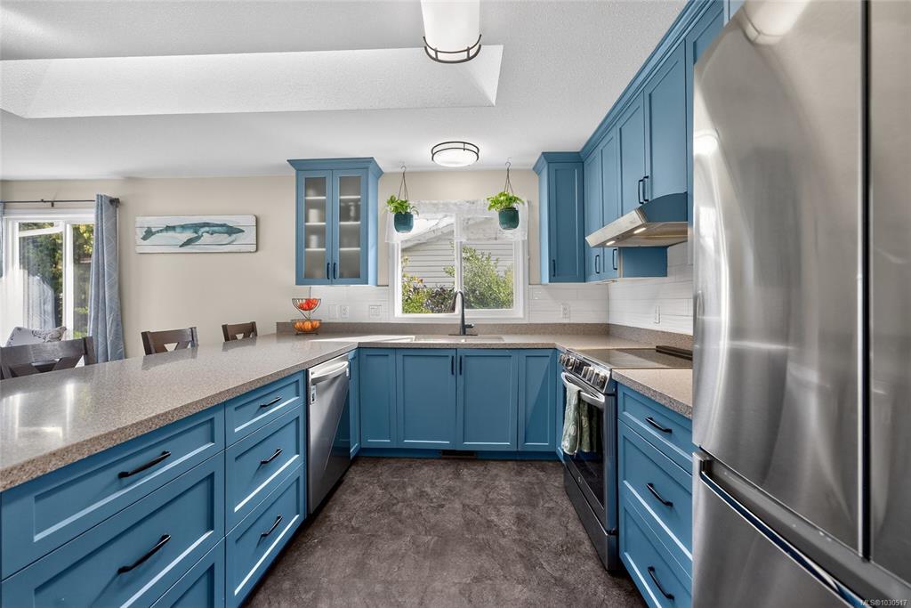 Fifth View of 921 Esslinger Rd, Parksville, BC, V9P 2R1