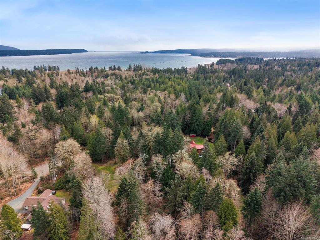 Third View of 7889 Macartney Dr, Fanny Bay, BC, V0R 1W0