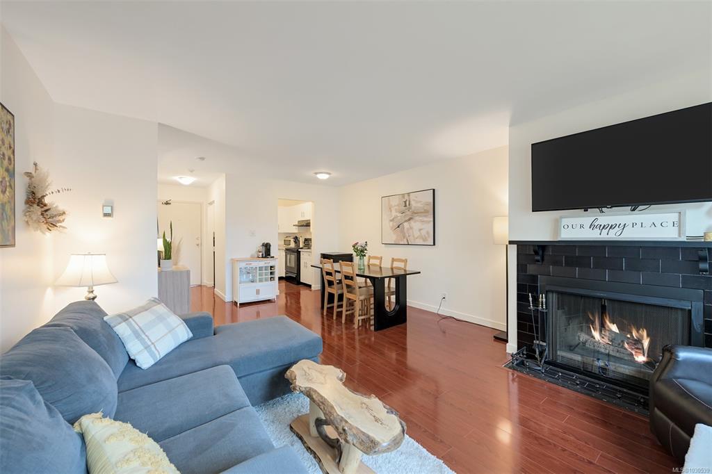 Fifth View of 1619 Morrison St, Morrison Manor, Victoria, BC, V8R 6R8