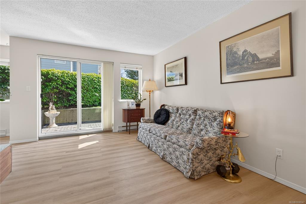 Fourth View of 698 Aspen Rd, Aspen Court, Comox, BC, V9M 3S9