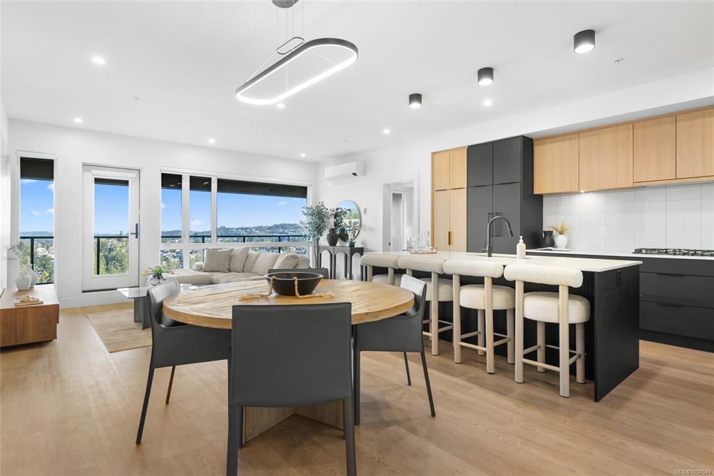 2341 Bear Mountain Pkwy, 1030549, BC,