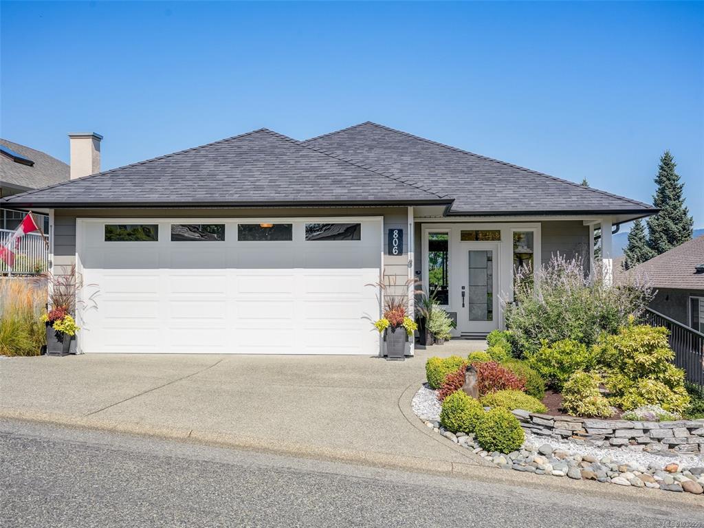 MLS® listing #30920828 for sale located at 806 Country Club Dr