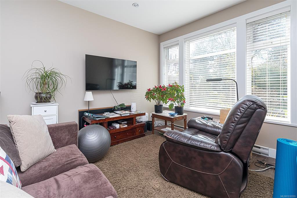 Third View of 2328 Oakville Ave, Sidney, BC, V8L 0B5