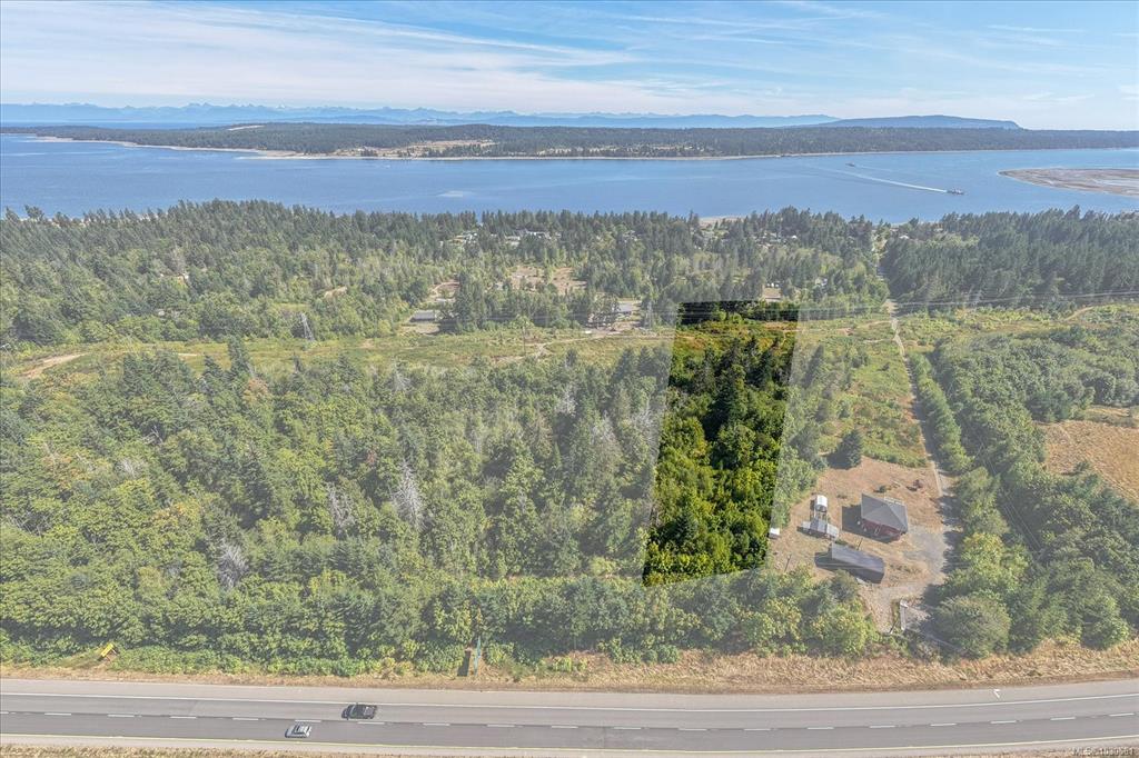 Third View of 6593 Country Rd, Fanny Bay, BC, V0W 1W0